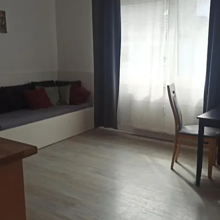 Apartment Helle An Der Rheinpromenade 50 Qm