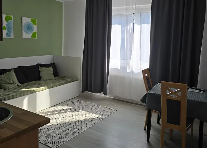 Helle An Der Rheinpromenade 50 Qm Duisburg